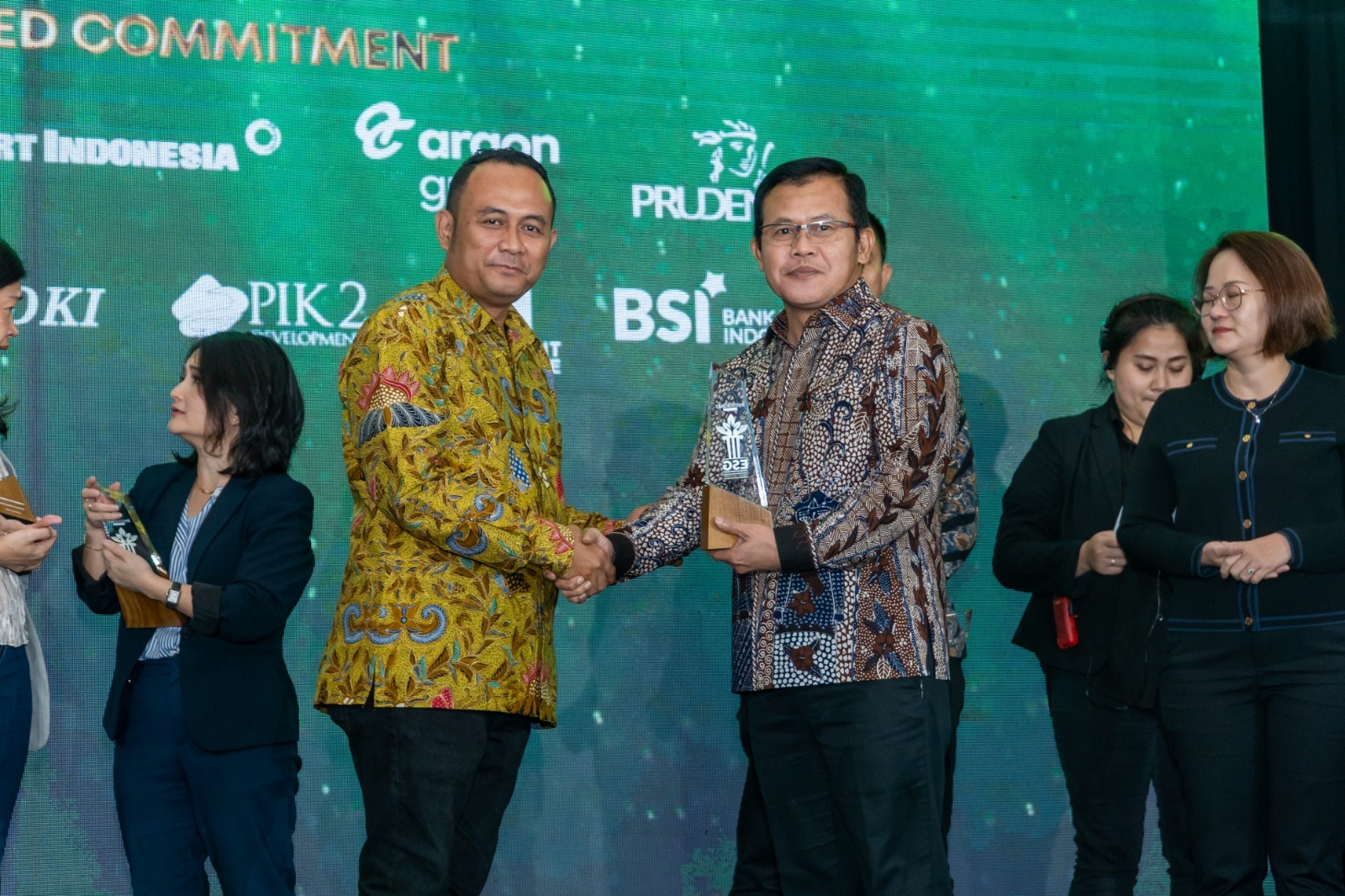 Bank DKI Raih Penghargaan ESG Recognized Commitment