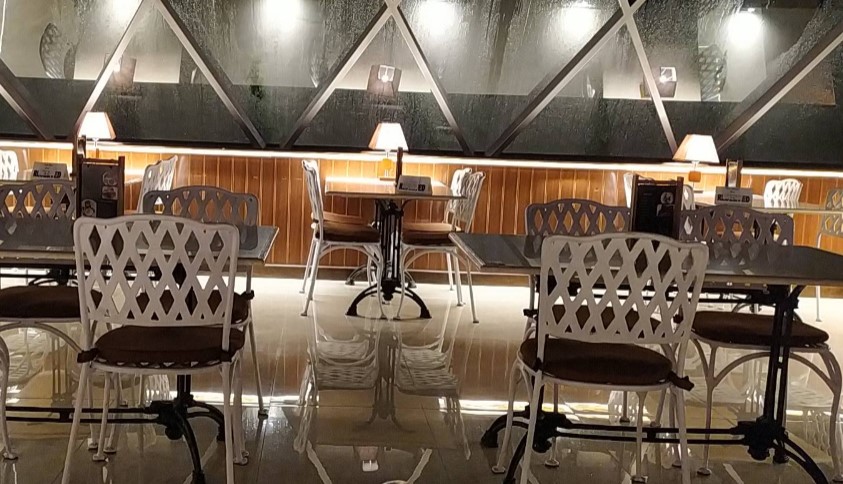 7 Cafe Hidden Game di Jogja Terbaik Lengkap dengan Lokasi dan Harganya! 3 De Celine