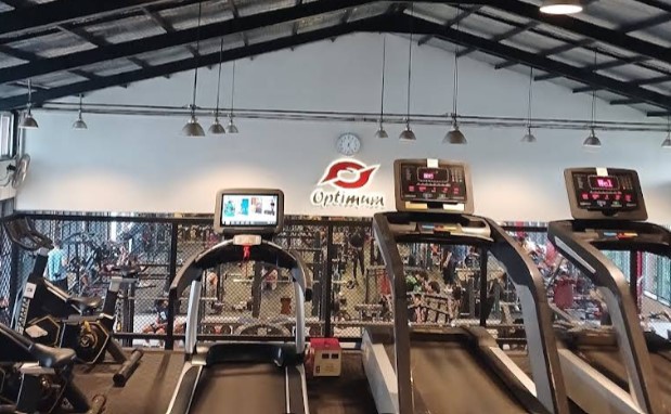 7 Daftar Tempat Gym di Jogja Lengkap dengan Lokasi dan Fasilitasnya! 4 Optimum Fitness & Healthy Cafe