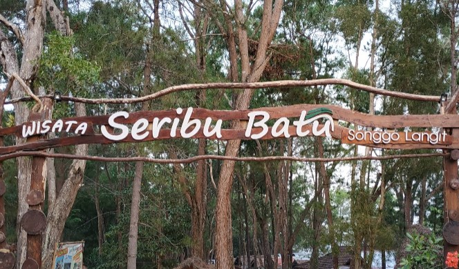 7 Wisata Alam di Jogja yang Menarik Lengkap dengan Biaya Masuk dan Lokasinya 5 Seribu Batu Songgo Langit