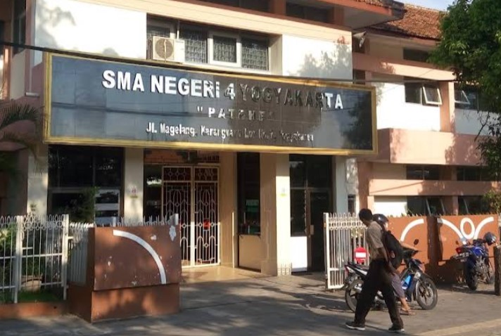 8 SMA Terbaik di Jogja yang Terkenal Ekskul Pramuka 7 SMA Negeri 4 Yogyakarta (Patbhe)