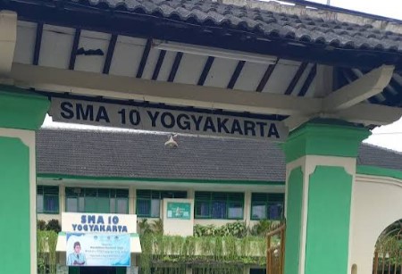 8 SMA Terbaik di Jogja yang Terdapat Ekskul Basketnya 6 SMA Negeri 10 Yogyakarta