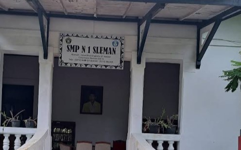 8 SMP Favorit di Jogja yang Terdapat Ekskul Bulu Tangkis dan Lengkap dengan Fasilitasnya 6 SMP Negeri 1 Sleman