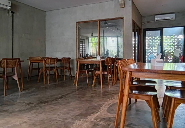 10 Tempat Ngopi di Jogja Buka 24 Jam, Cocok Buat Begadang atau Nugas! 6 Lestari Corner Coffee