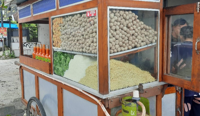 7 Tempat Makan Bakso di Jogja yang Terjangkau dan Enak: Lengkap dengan Lokasi dan jam Buka 7 Bakso Pak Marno