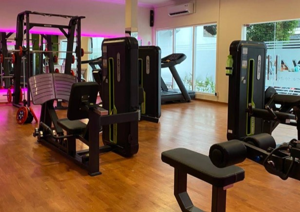 7 Daftar Tempat Gym di Jogja Lengkap dengan Lokasi dan Fasilitasnya! 7 GlanZfit Women’s Gym