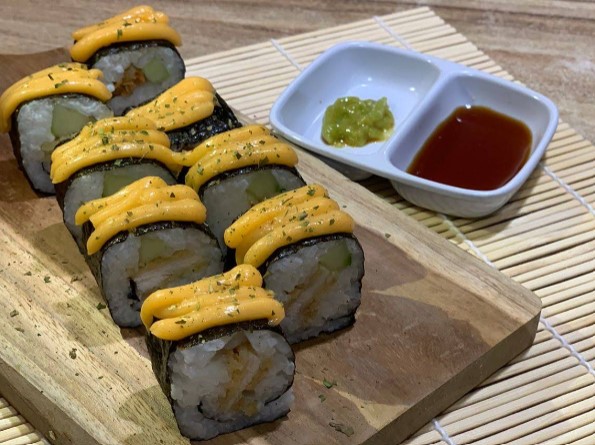 7 Tempat Makan Sushi di Jogja yang Enak dan Terjangkau: Lengkap dengan Lokasi dan Harganya! 7 Sushi Battousai