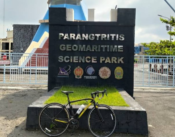 7 Wisata Edukasi di Jogja yang Menarik: Lengkap dengan Lokasi dan Harga Masuknya! 8 Parangtritis Geomaritime Science Park
