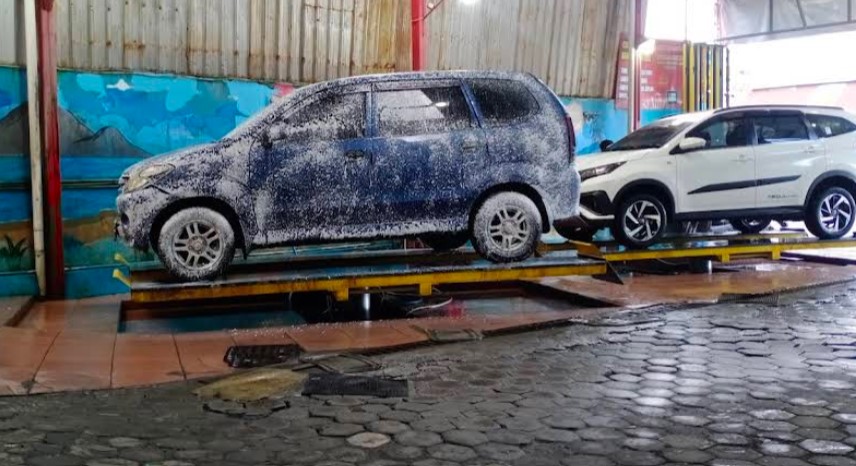7 Cuci Mobil Buka 24 Jam di Jogja, Fasilitas Lengkap dan Layanan Cepat 8 Colomondro Car Wash
