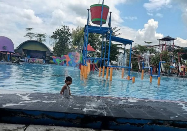 8 Tempat Berenang di Jogja Terbaik dan Harga Termurah, Lengkap dengan Lokasi! 8 Kolam Renang Tirtanirmala