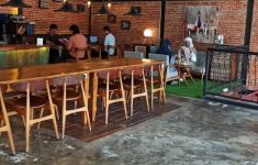 Cafe Brick