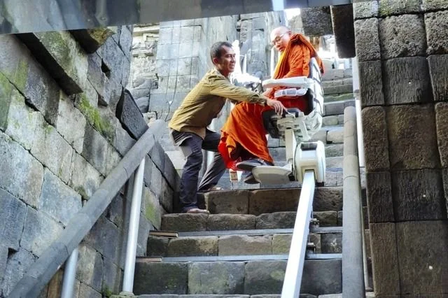 Stairlift Candi Borobudur