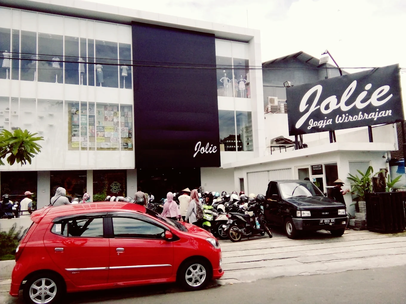 Outfit 20 Ribuan di Jogja: Life Hack Stylish Tanpa Bikin Kantong Menangis 4 IMG20160204122121