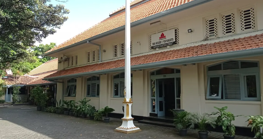7 Sekolah di Jogja dengan Bangunan Cagar Budaya, Belajar di Tengah Sejarah 3 Sekolah di Jogja dengan Bangunan Cagar Budaya