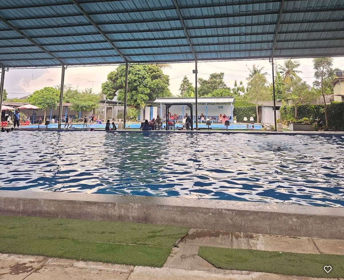 10 Tempat Kolam Renang Jogja Murah dan Seru untuk Anak-anak 3 Kolam Renang Jogja