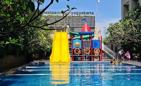 7 Hotel Ramah Keluarga di Jogja yang Strategis dan Cocok untuk Liburan Anak Sekolah! 2 Eastparc Hotel Yogyakarta