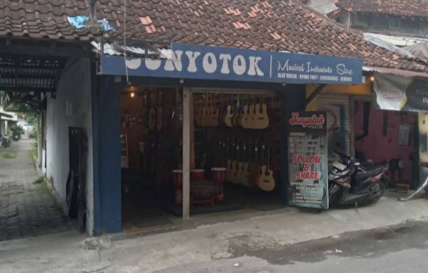 8 Toko Alat Musik di Jogja yang Lengkap dan Berkualitas 2 Sunyotok