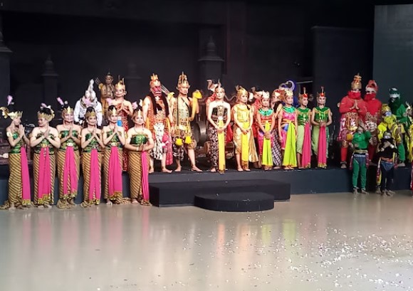 8 Rekomendasi Teater Seni di Jogja, Pentas Seni Istimewa yang Tak Boleh Dilewatkan 2 Sendratari Ramayana Prambanan
