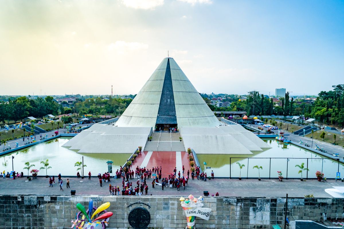 Monumen Jogja Kembali (Monjali)