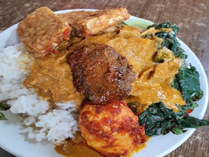 10 Warung Nasi Padang di Jogja yang Enak dan Legendaris 3 Warung Nasi Padang Murah Meriah