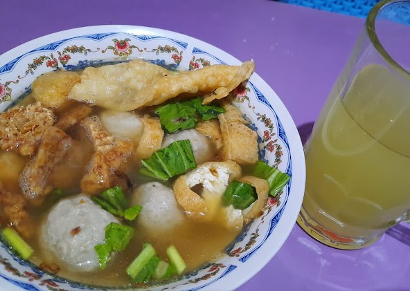 8 Tempat Makan Bakso yang Lezat di Gunung Kidul, Cek Lokasi dan Jam Bukanya! 4 Bakso Pak Kumis – Wonosari