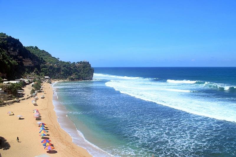 7 Pantai Pasir Putih di Gunung Kidul yang Menawarkan Panorama Alam Menyegarkan 4 Pantai Pok Tunggal