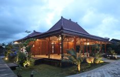 Royal Joglo Inn