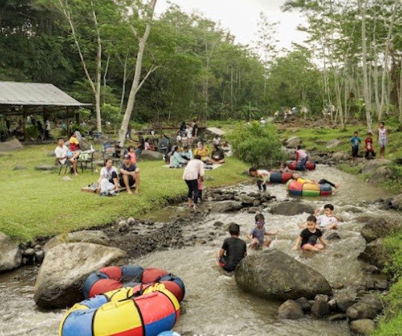 8 Rekomendasi Tempat Piknik di Jogja, Asyik Buat Liburan! 4 Ledok Sambi