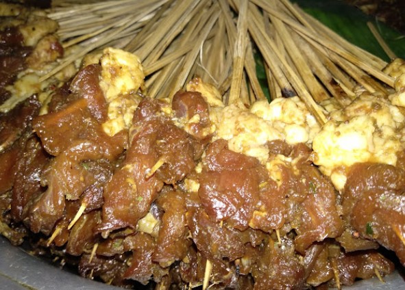 7 Tempat Makan Sate di Jogja yang Ramah di Kantong Dijamin Bikin Nagih! 4 Sate Kere Mbah Mardi