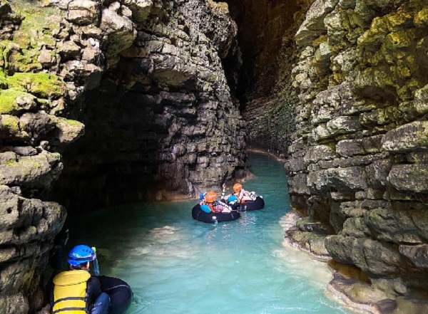 7 Gua Alam Eksotis di Gunung Kidul Cocok untuk Kamu Jelajahi Saat Liburan! 5 Gua Kalisuci (cave tubing)
