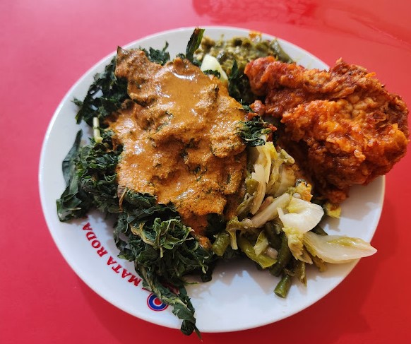 10 Warung Nasi Padang di Jogja yang Enak dan Legendaris 5 Padang Lima Sekawan