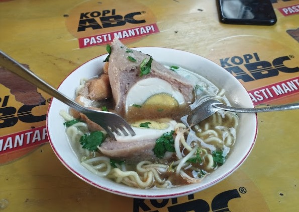 8 Tempat Makan Bakso yang Lezat di Gunung Kidul, Cek Lokasi dan Jam Bukanya! 6 Bakso Tumpeng – Playen