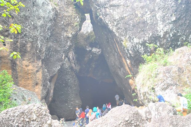 7 Gua Alam Eksotis di Gunung Kidul Cocok untuk Kamu Jelajahi Saat Liburan! 6 Gua Watu Joglo