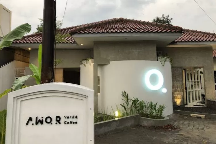 8 Tempat Nongkrong Buka 24 Jam di Sleman yang Asyik untuk Kumpul Bareng Teman, Harganya Terjangkau! 6 Awor Yard & Coffee