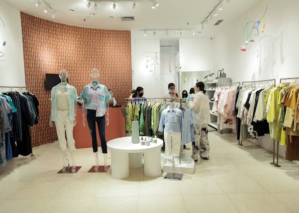 7 Butik Baju Wanita di Jogja yang Modern dan Fashionable 8 3MONGKIS