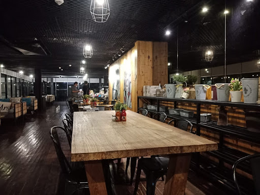 8 Tempat Nongkrong Anak Muda di Jogja yang Rame dan Instagramable 9 Roaster And Bear Restaurant