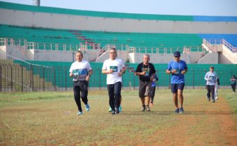 Pemerintah Kabupaten Bantul mengadakan kegiatan pemeriksaan kebugaran jasmani bagi Aparatur Sipil Negara (ASN) di Stadion Sultan Agung pada Jumat pagi, 13 Juni 2025.