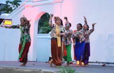 Penampilan Kenesan di panggung Jogja Culture Show, Taman Budaya Embung Giwangan (24/6/2025). (source: Warta Jogja Kota)