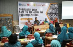 Sosialisasi batik bagi PKK Sleman