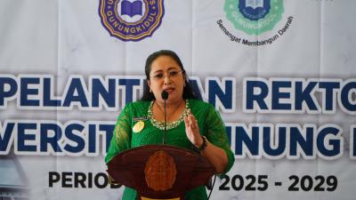 Universitas Gunung Kidul (UGK) resmi melantik Dr. Sugiyanto, S.Sos., M.M. sebagai Rektor periode 2025–2029