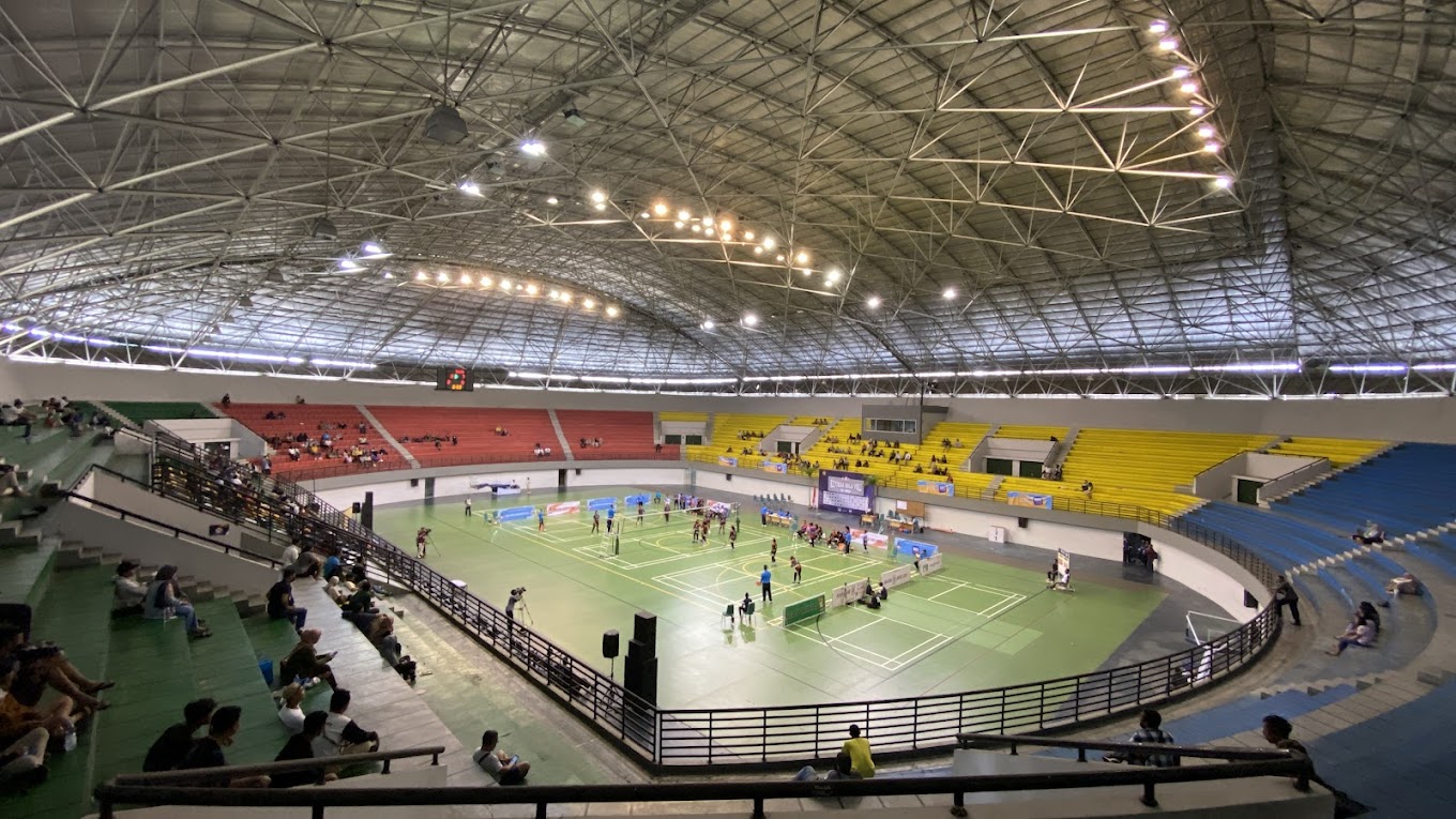 Lapangan Voli GOR Amongrogo