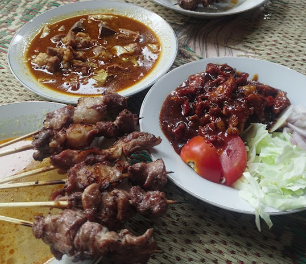 8 Kuliner Pasar Lempuyangan Jogja yang Enak dan Terjangkau, Ada Es Jaipong Cek Harganya! 4 Tongseng & Sate Kambing Pak Tumijo