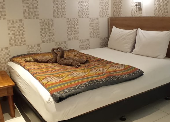 Intip 8 Daftar Hotel yang Bisa Check-in 24 Jam di Jogja, Fasilitas Lengkap dan Harga Bersahabat! 5 The Cabin Hotel Purwokinanti