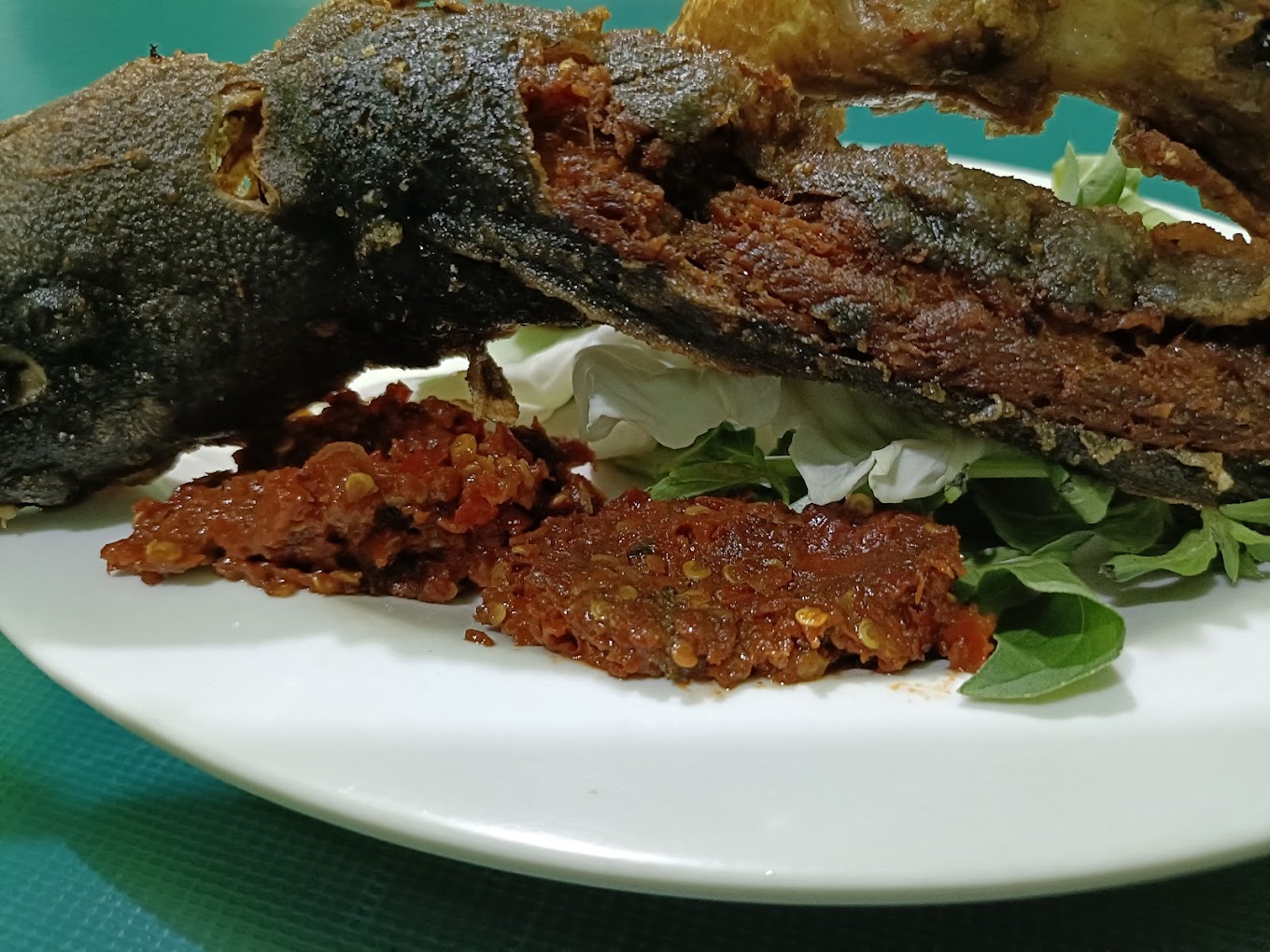 Lesehan Pak Isnen
