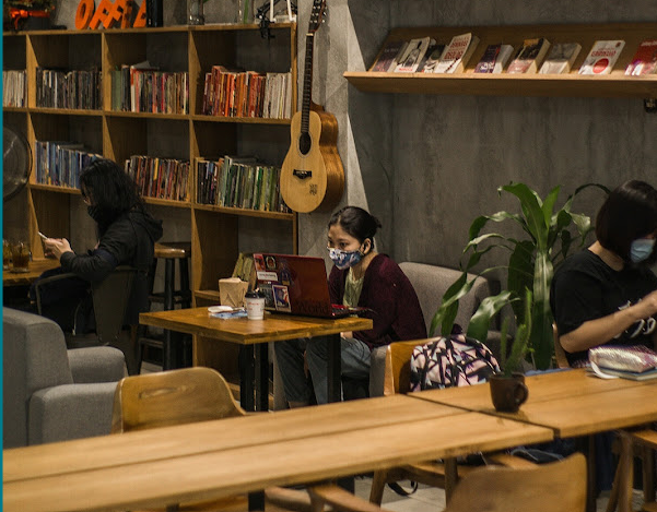 LUK Coffee & Book