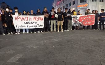 Aliansi Jogja memanggil Ketika orasi di Titik nol KM Yogyakarta, Senin (1/7/2025) (Source: Kompas)