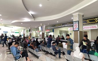 Ilustrasi suasana saat pemutihan pajak di kendaraan (Source: Bisnis)