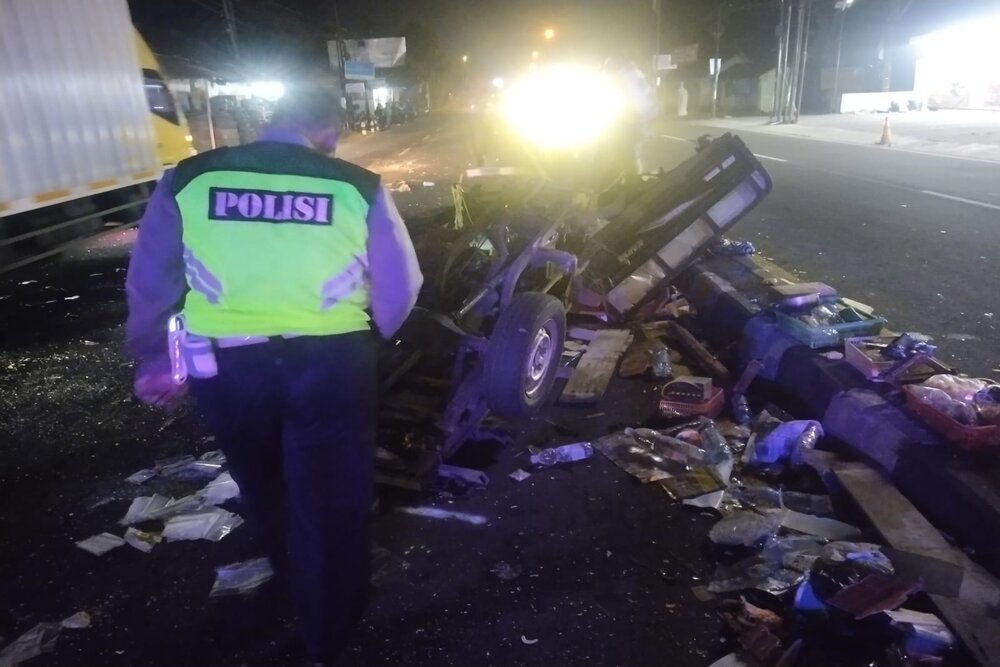 Polisi mendatangi tempat kecelakaan (Source: Polresta Sleman)