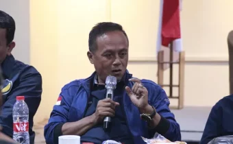 Politisi Partai NasDem Yogyakarta, Suharno, saat forum dikusi, Kamis (3/7/2025). (Source: Liputan 6)