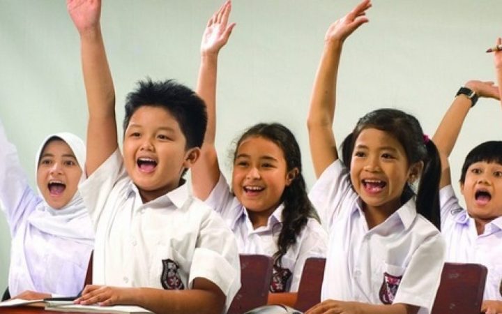 Siswa siswa Sekolah Dasar (SD)